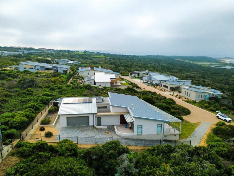 3 Bedroom Property for Sale in Stilbaai Western Cape